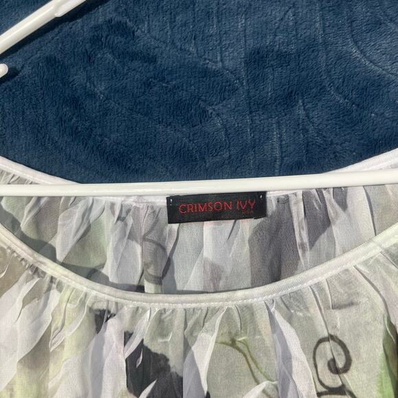 CRIMSON IVY NWT Floral Print White & Purple Flowy Blouse Womans Size Small - Picture 3 of 8